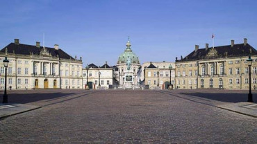 amalienborg sarayı - turuncuyolcu-S5UiK