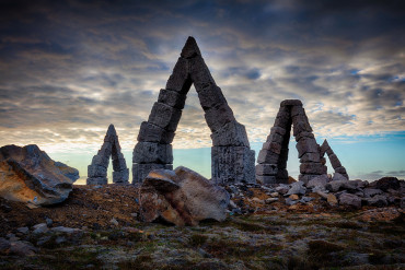 the arctic henge - yollarda-bul-beni-EV680